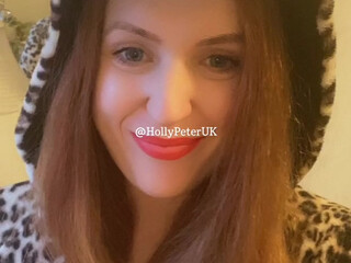 hornysisters onlyfans cute bitch masturbates with a vibrator