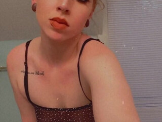 gingergoddesss onlyfans busty woman mandrids cap