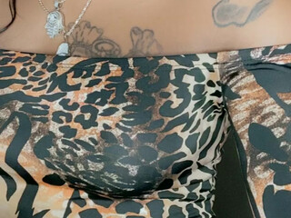 feedmeent onlyfans charming babe magically shows her body