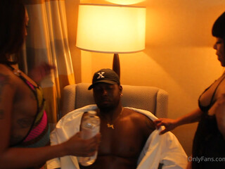 feedmeent onlyfans cute brunette with natural tits chatting in fries