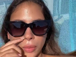 babynicolslife onlyfans Black-haired curva