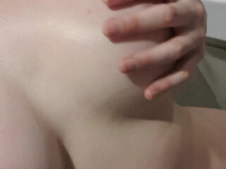 yasminscott onlyfans vicious girls shows boobs