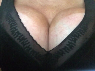 taylorwane69 onlyfans nude bitch fucks anus ass