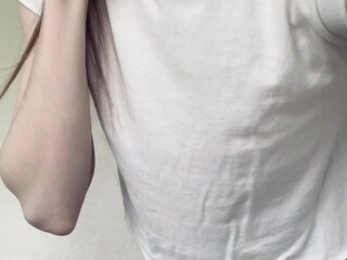 tali_dovahkiin onlyfans young whore shows her charms