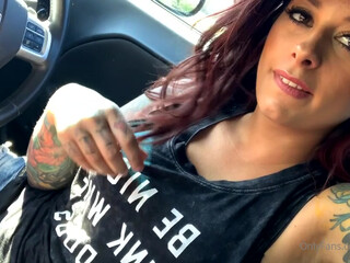 rileyxxxjensen onlyfans blond slut jerking off dick