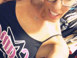 officialdavafoxx onlyfans skinny female rubs herself with oil