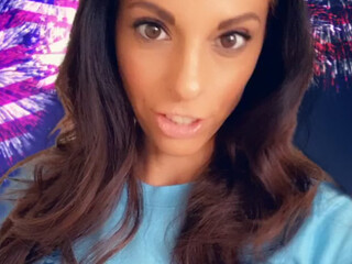 evalongxxx onlyfans fingering her pussy