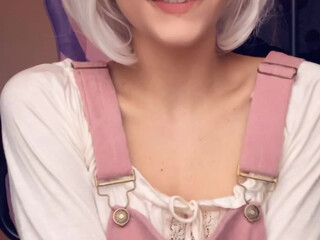 envyanne onlyfans cute confused jerks off