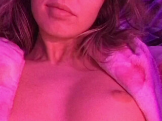 daphnedare onlyfans Short haired