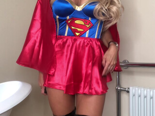 danniiharwood onlyfans shy chick poses naked