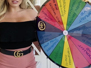 danniiharwood onlyfans flawless shows her dresses and underwear