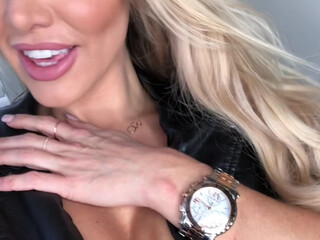 danniiharwood onlyfans naughty babe caresses vaginal hole