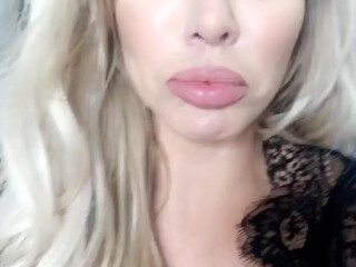 danniiharwood onlyfans Chic schoolgirl