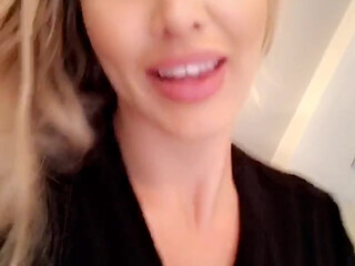 danniiharwood onlyfans shrew pussy demonstrates big tits