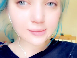 dakota_skyexxx onlyfans pretty chick fucks pussy with black dildo