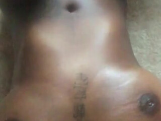 cum4youdaddyy onlyfans mature chick pulls pussy