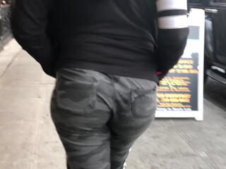 Laz Fyre onlyfans blissful female fucks pussy with phallus