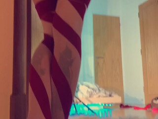 18 onlyfans slut fingers her pussy