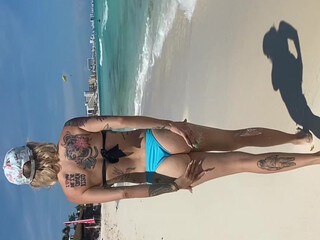 braceybella onlyfans crazy slut rees both holes