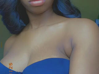 yunnngslimm onlyfans adult mom handjob pussy