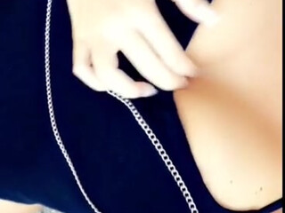 tris_love onlyfans gorgeous mare jerks off pussy