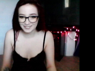 rae_snow crazy doll doll masturbates pussy