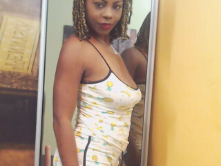 thiare_dixon exercising