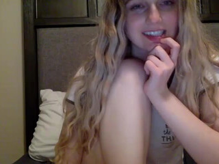 peachezzs adorable bitch twirls elastic booty