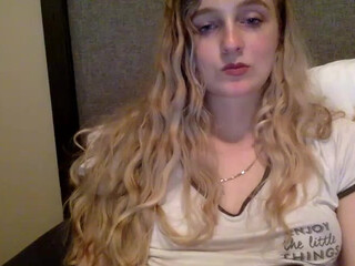 peachezzs busty bitch massages her pussy and nipples