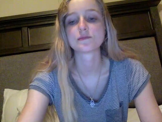 peachezzs Graceful bitch