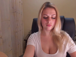 miss_sweety22 gorgeous model seduces with big tits