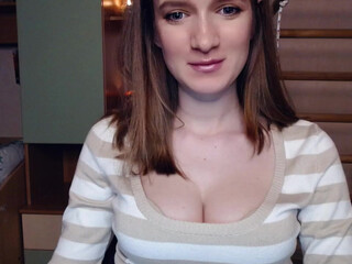 lick_it_up_big_boy Crazy lady