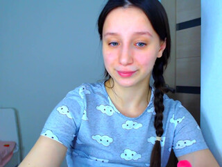 elissbaby full skin pulls the cap with a phallus