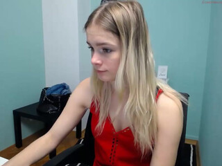 ann_livv clockwork krajet chest