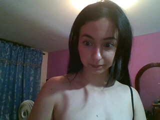 muscle_sexy_team cute girl fingering pussy with vibrator