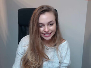 beckytras nude bitch dancing on the bed