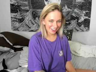 thatcharrz having fun with his beloved