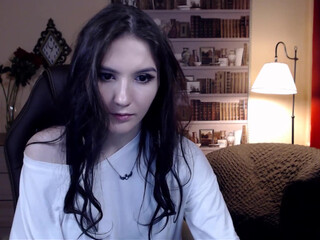 sophy_bishop busty hottie fucks handjob cunt