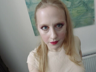 lucymuse beautiful harlot dancing striptease