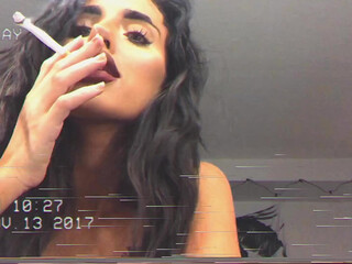 lissapolooza predatory panther craves to cum in the process of jerking