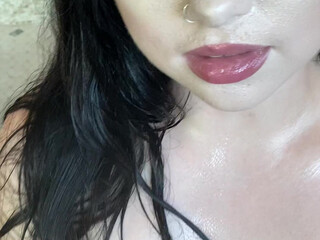 laurenlovinyou the chick measures beautiful outfits.