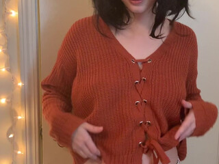 lilyiris7 ambitious thing handjob pussy