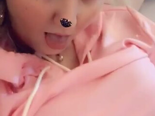 kayleighcoxx84 sexy chica in the kitchen