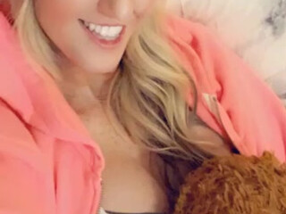 kayleighcoxx84 crazy passion hammering anus with a dildo