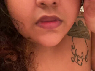 goddesskonata shy doll fucks pussy with dildos