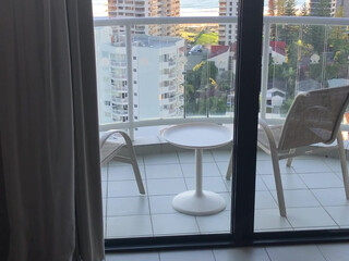 downundercple in all the cracks before losing pulse