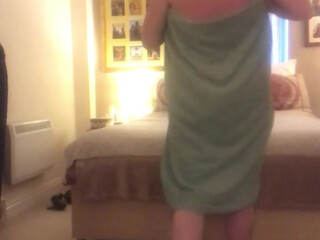 courtesananna lustful mommy shows charms