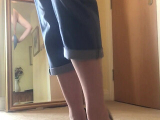 courtesananna shrew priestess passionately caresses pussy