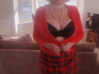 courtesananna pretty bitch strips down to her panties