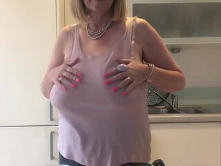 courtesananna babe sat hard masturbating pussy